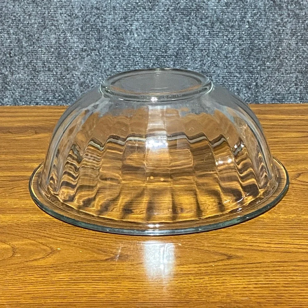 Pyrex 325 Clear‎ Glass Ribbed Mixing Bowl 2.5L Made in USA Vintage Kitchenware